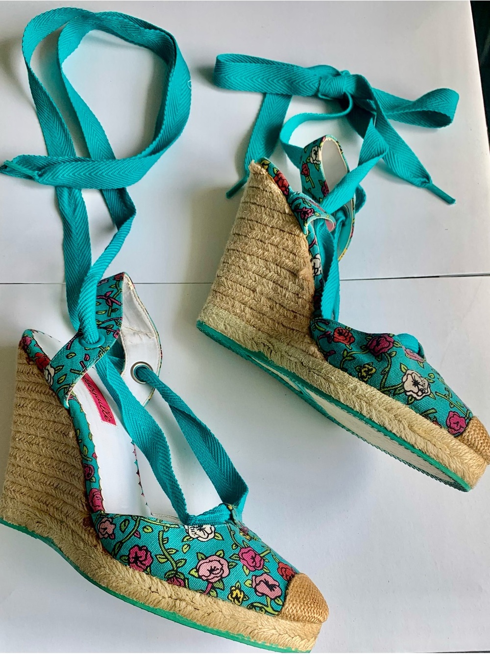 ⭐️Betseyville by Betsey Johnson Turquoise Floral Espadrille Wedge Sandals⭐️